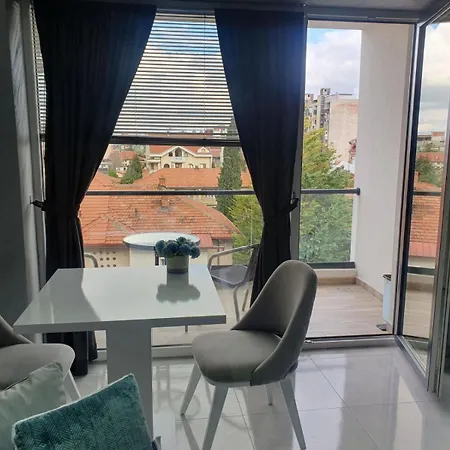 Apartment Gabri 1 *